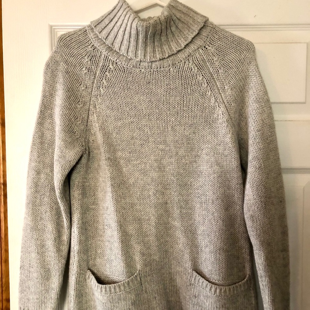 Gray turtleneck sweater tunic